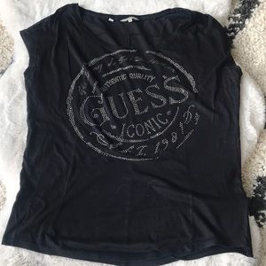 Guess logo black shirt